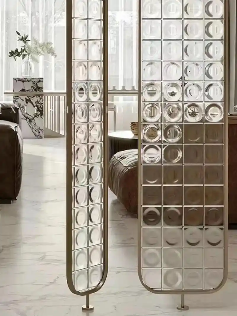 圆形亚克力雕刻屏风隔断.分割空间 提升格调  ①在空间中,去 - 抖音