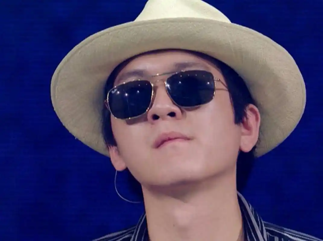 眼瞎的楼主又来了,lks和张曼乐在某些地方有点那么.