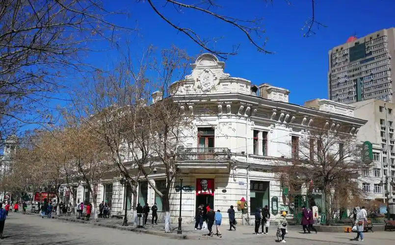 久违的江边 中央大街