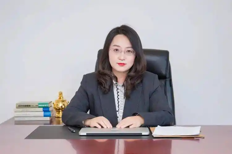 泓渲律所李巾参律师荣聘《第三调解室》特邀嘉宾律师丨李巾参律师