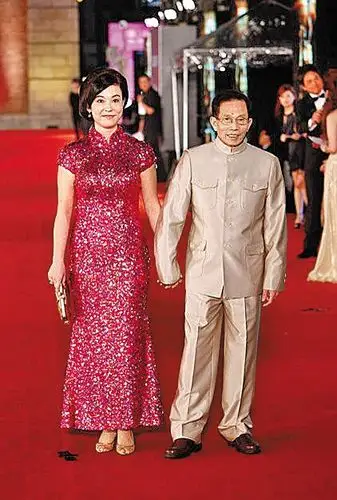 香港老牌打星刘家良病逝 比妻子翁静晶年长30岁