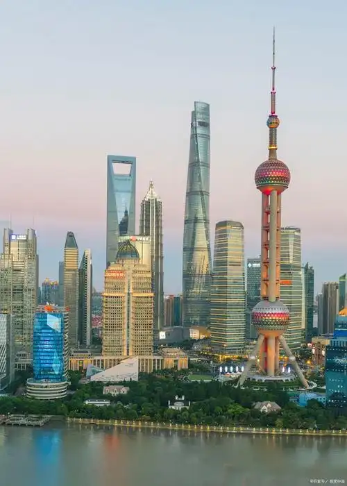 上海东方明珠有多高呢?