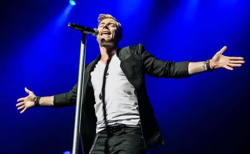 这样的现场谁不想去!ronan keating经典现