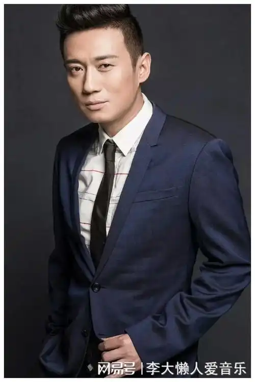 徐洪浩:娶小10岁的刘晓洁,戏里是父女,戏外是夫妻