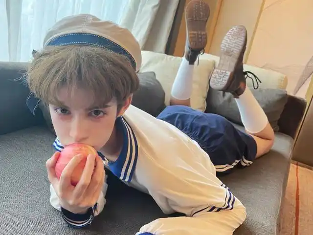 "糖果君哈"是一位身患抑郁症,焦虑症和情感障碍的