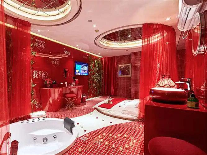 济南万爱情侣主题酒店设计突出浪漫灯光设计更精彩