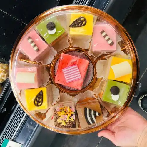 拼盘蛋糕  #蛋糕  #网红蛋糕  #多伦多生活  #多伦多  #大统华  #慕斯