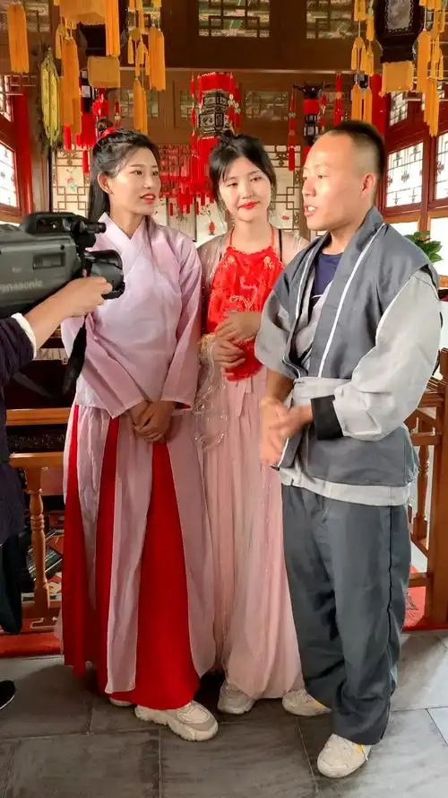 剧组演员拍戏现场