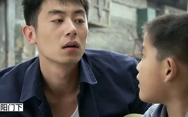 电视剧,朱亚文演绎破烂之王的逆袭之路《正阳门下》4小时57分钟59秒