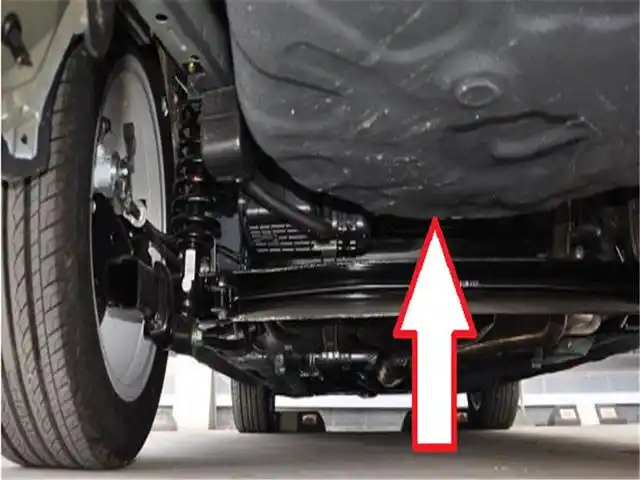 汽车油箱的位置隐藏巨大含义?网友:高端车低端车一目了然!