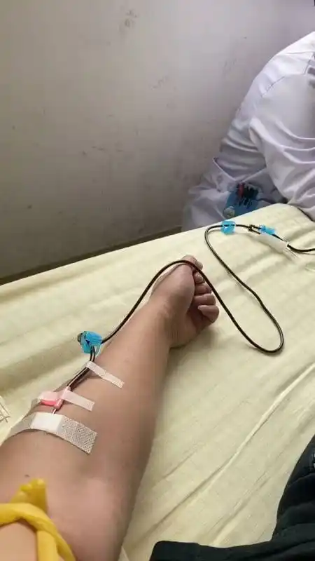 住院的日子打针快点好起来第一次看到这样滴流针!-度小视