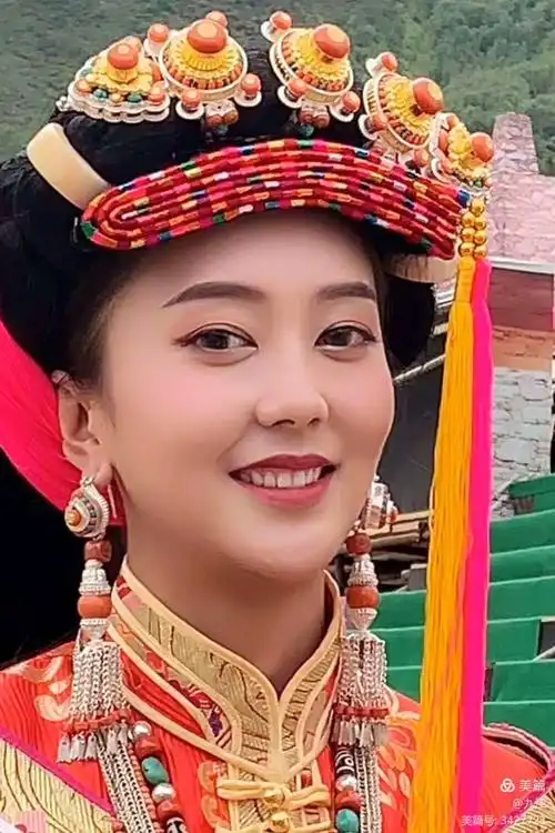 2019年嘉绒藏族风情选美大赛5月在丹巴结束.20号德吉拉姆以99.