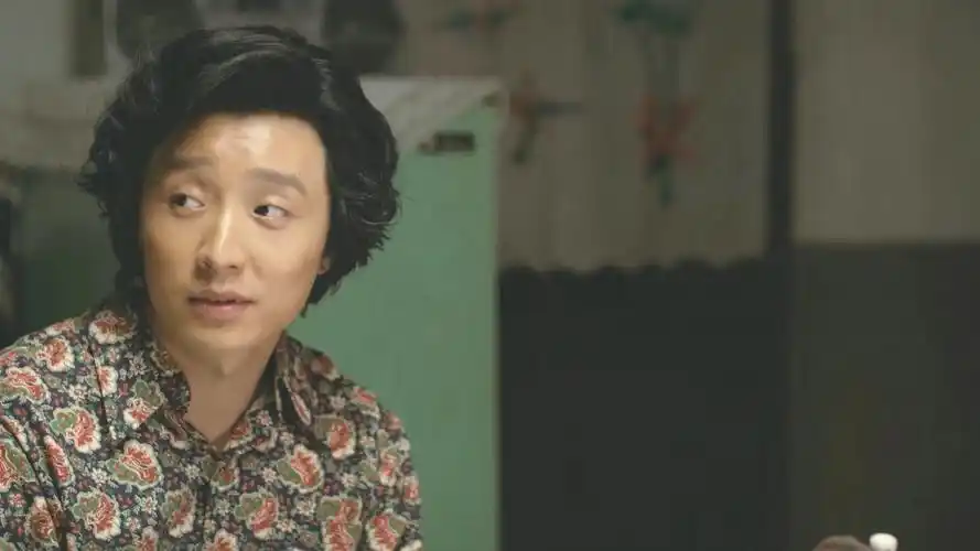 《乘风踏浪》里的八位喜剧人,彭锦西排在第六,彭锦绣排在第三