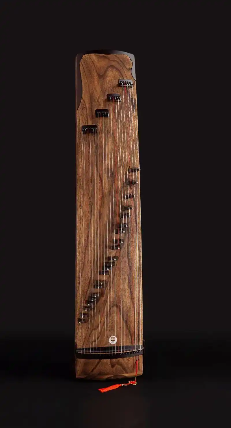 极品纯手工挖筝～梦回唐朝[玫瑰] 30年泡桐老料挖制 黑檀莲 - 抖音