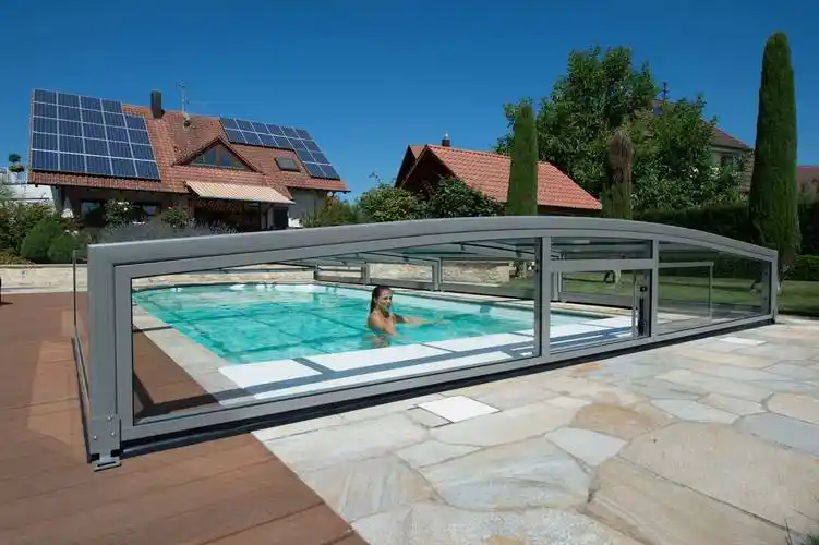 泳池设计智能移动阳光房,舒适,安全,美观都有了_空间_伸缩_盖布
