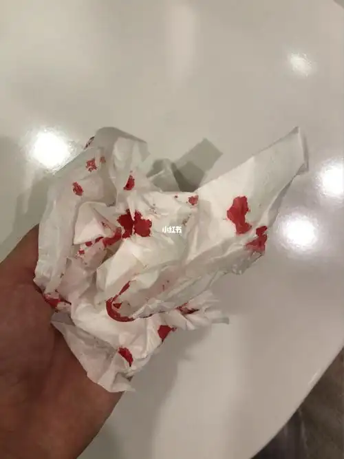 人类的幼崽对麻麻家暴了