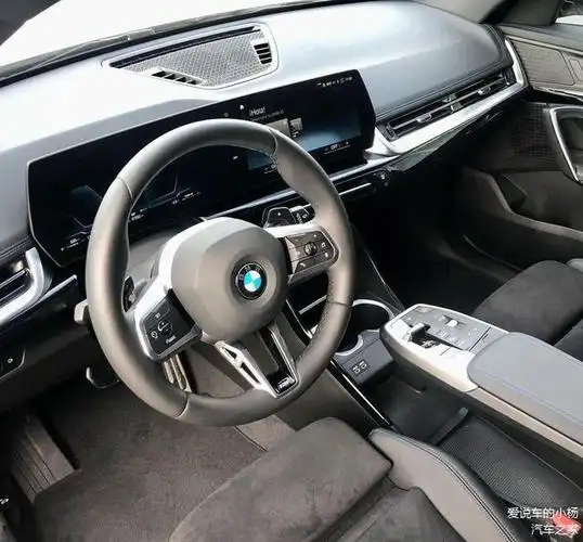 2023款宝马x1高清大图实拍久违的力量感内饰总算学聪明了