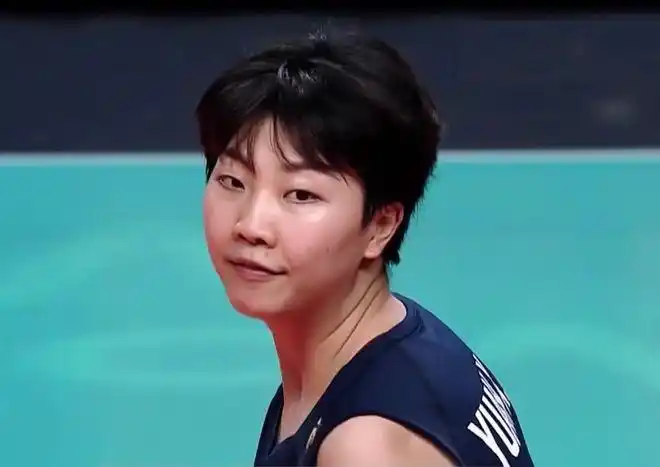 央视今晚直播!中国女排vs意大利队,蔡斌做好四点就能够赢球