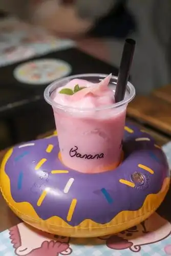 也是超级棒清新而香甜的水蜜桃 冰沙口感细腻最重要是没有香精的味道!