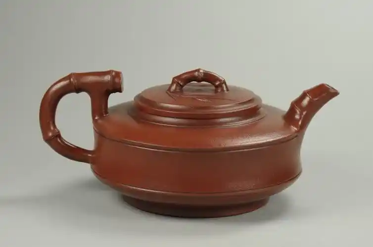 顾景舟紫砂竹节纹壶