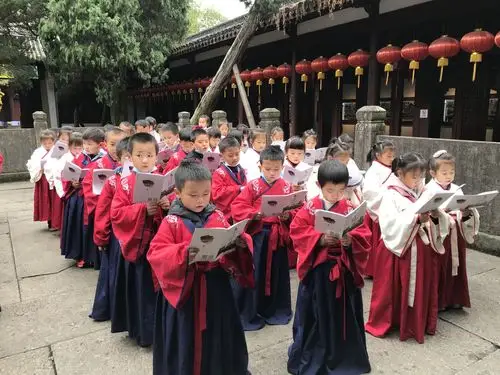 南孔圣地,衢州有礼,小南海小学一(2)班走进衢州孔庙研学活动