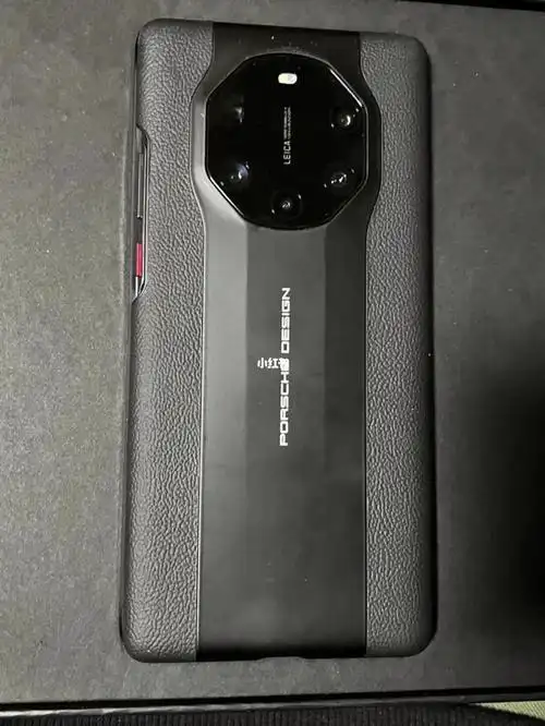 华为huaweimate40保时捷