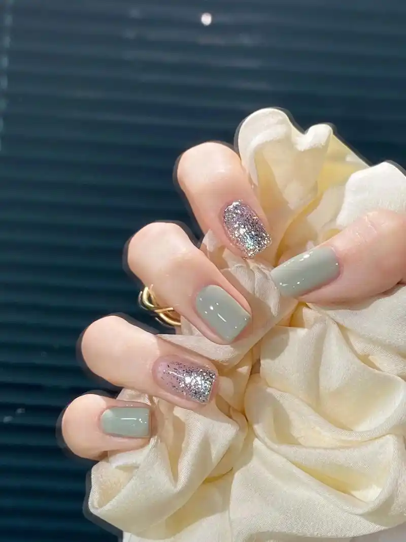 薄荷奶绿05超清新显白美甲98夏日氛围感拉满#春夏温柔系美甲 - 抖