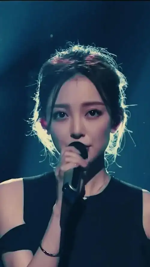 汪小敏把郑少秋的经典歌曲笑看风云唱出了不一样的味道人美声美音