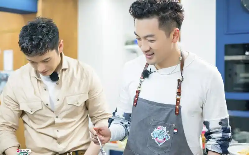 《中餐厅第二季》人物剧照图片桌面壁纸