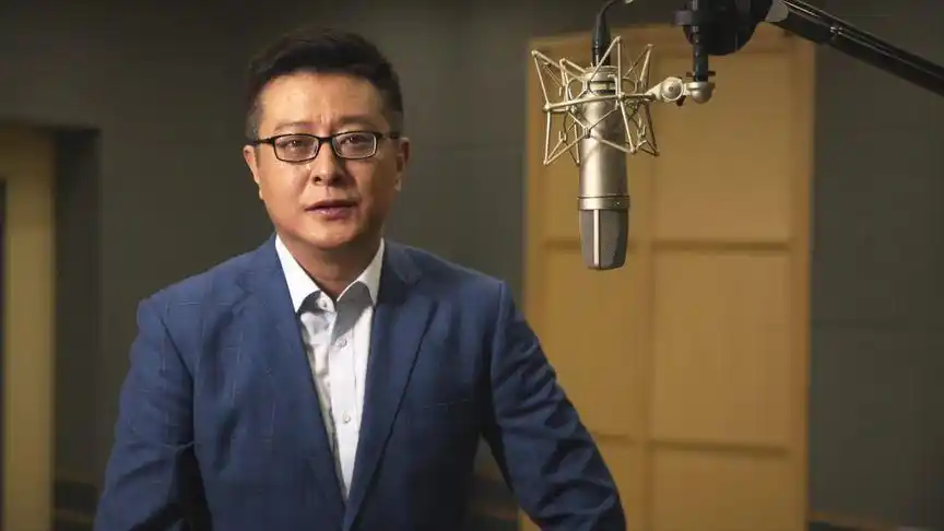 总台主持人张腾岳往上数三代谁家不是村里人