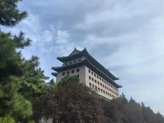 明城墙遗址公园,位于北京市东城区,总面积约15.5公顷,始建 - 抖音