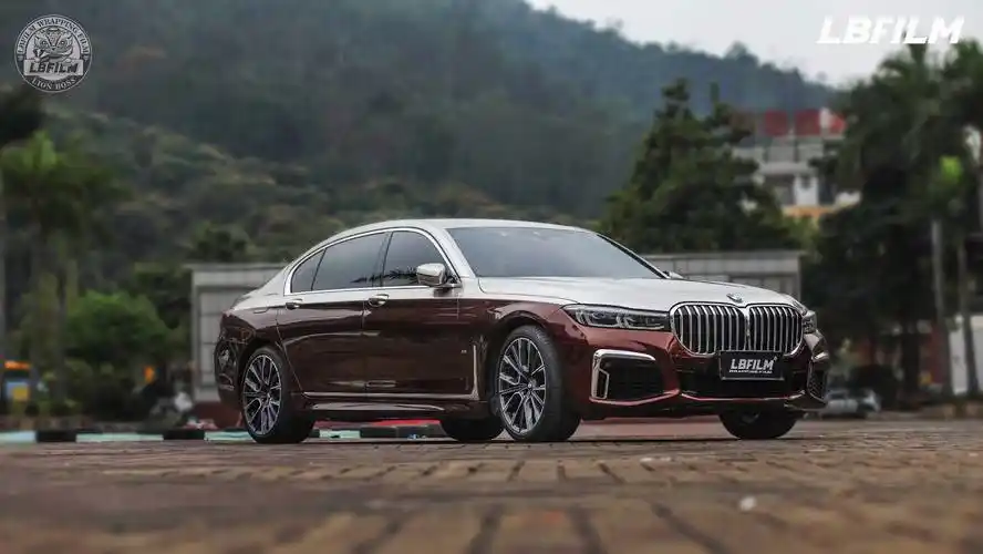 宝马7系lb改色膜-双拼液态金属咖 液态金属香槟金,满屏尊贵气息