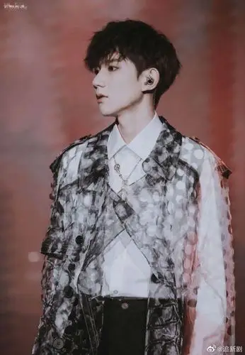 进来馋他们的喉结(新增鱼妈投稿)