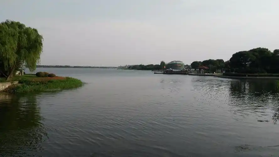 其它 江苏5…巴城   阳澄湖水上公园占地3.79平方公里,其中水域面积1.