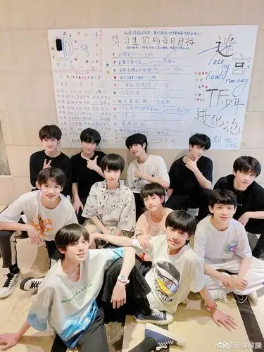 tf家族三代合照