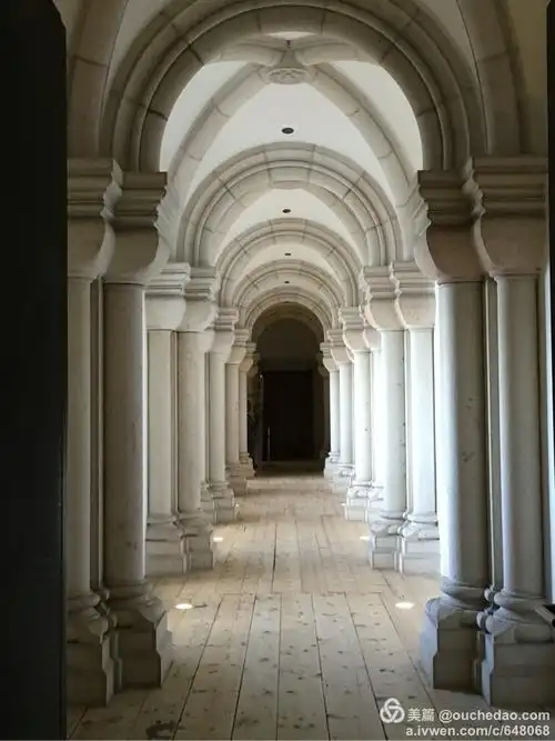 新天鹅堡 —— 童话般的城堡.巴伐利亚路德维希二世的绝唱!却成为了德