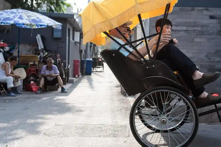 北京胡同里的洋车