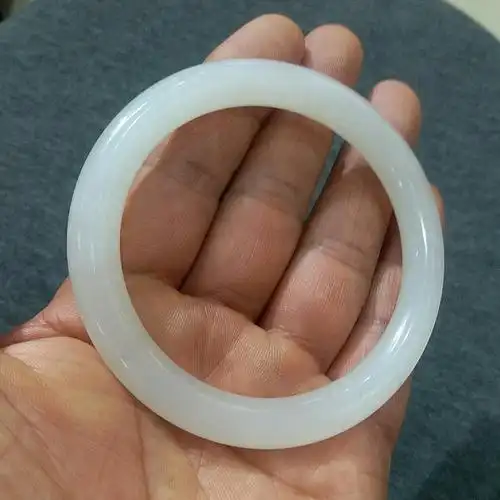 新疆和田玉天然青海料白玉手镯a货玉手镯工艺品厂家带证书批发