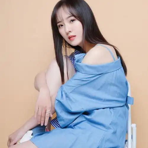 《理想照耀中国》张晶晶从主持到演戏的成功跨界