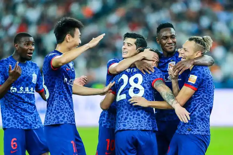 (体育)足球——中超:上海申花胜深圳_比赛_上海申花队_新华社