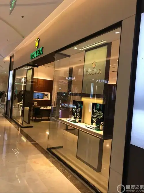 长话短说,手表是去年11月底在劳力士专卖店订购的,算算