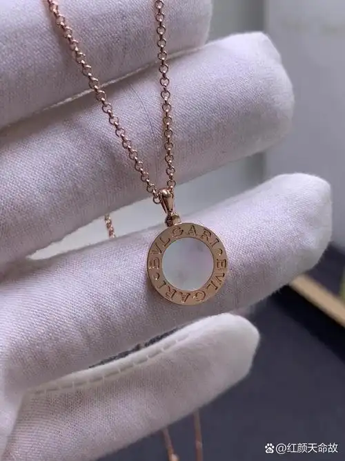 【爱上了这款宝格丽黑白圆饼项链95】