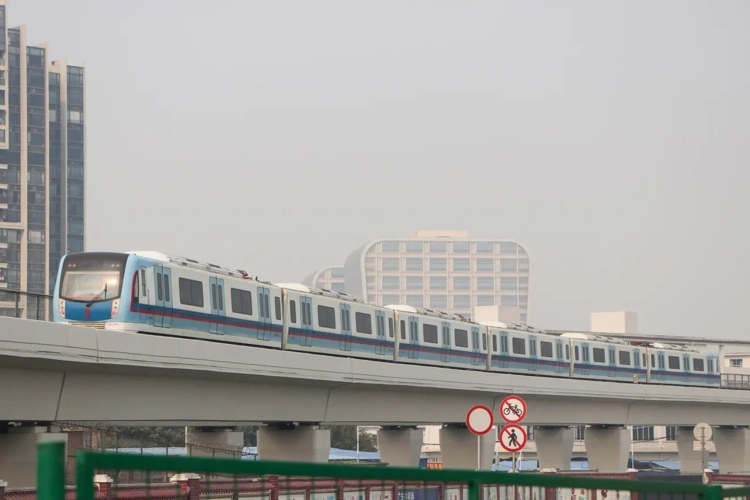 广州地铁五号线增购列车/l4