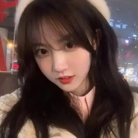 女生头像实际上有些事情只有你一个人在遗憾