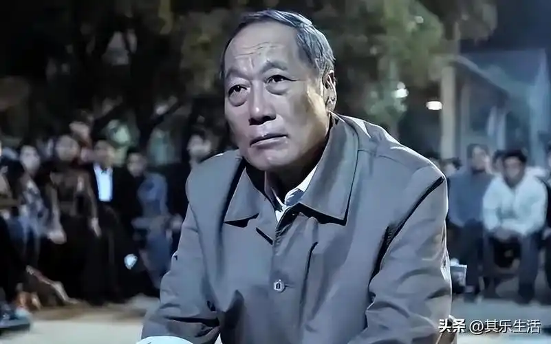 白志迪 饰 参谋长