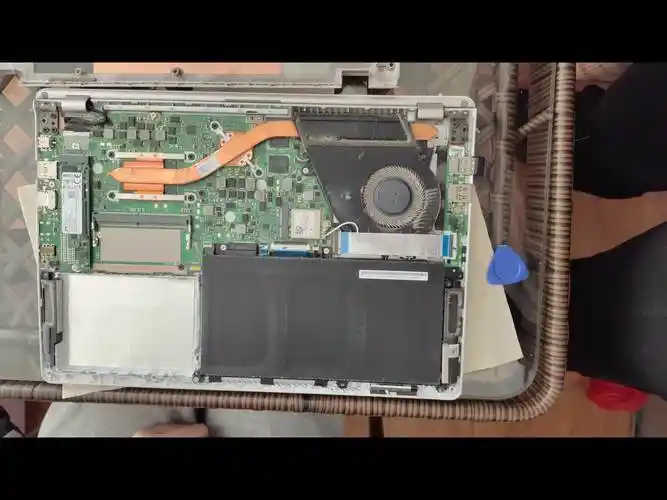 小白加装华硕灵耀2代 vivobook s4300u 硬盘 拆机清灰