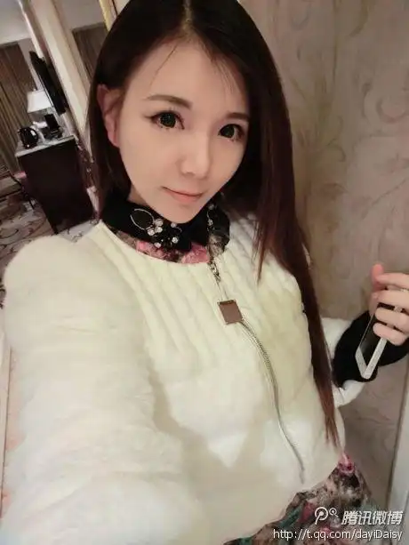 颜霜霜〖挺喜欢她