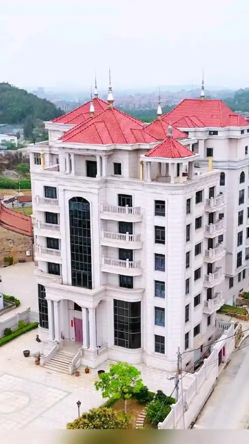 福建农村现千万级别墅,这排面太震撼