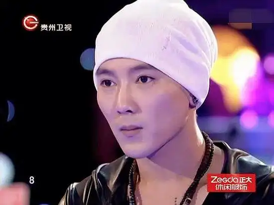 《非常完美》嘉宾争相告白 李祯航华双成齐遭拒