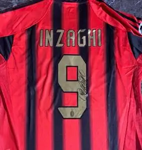 000人付款淘宝0607赛季ac米兰全队签名球衣 卡卡 皮尔洛 因扎吉 马尔
